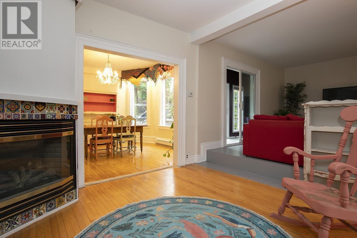 124 Upton Rd, Sault Ste. Marie, ON - Indoor Photo Showing Living Room With Fireplace