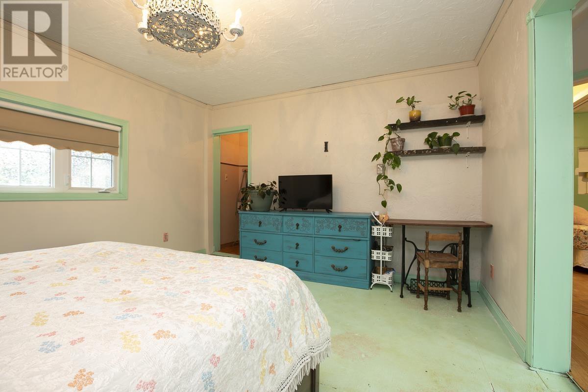 124 Upton Rd, Sault Ste. Marie, ON - Indoor Photo Showing Bedroom