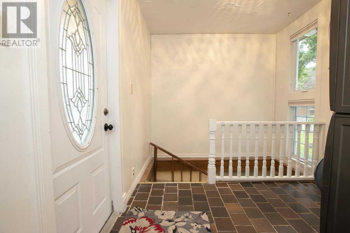 124 Upton Rd, Sault Ste. Marie, ON - Indoor Photo Showing Other Room