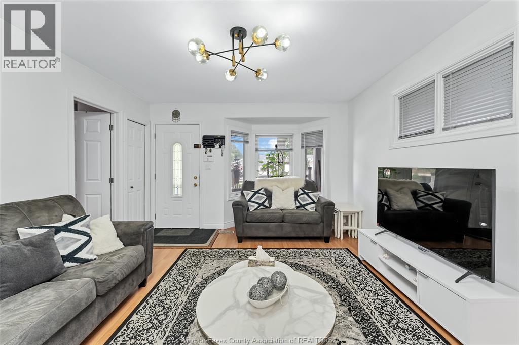 1431 Langlois, Windsor, ON