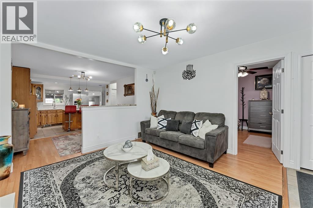 1431 Langlois, Windsor, ON