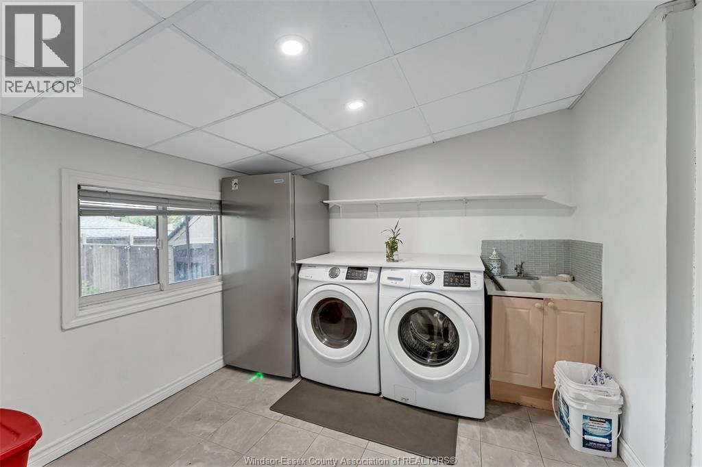 1431 Langlois, Windsor, ON