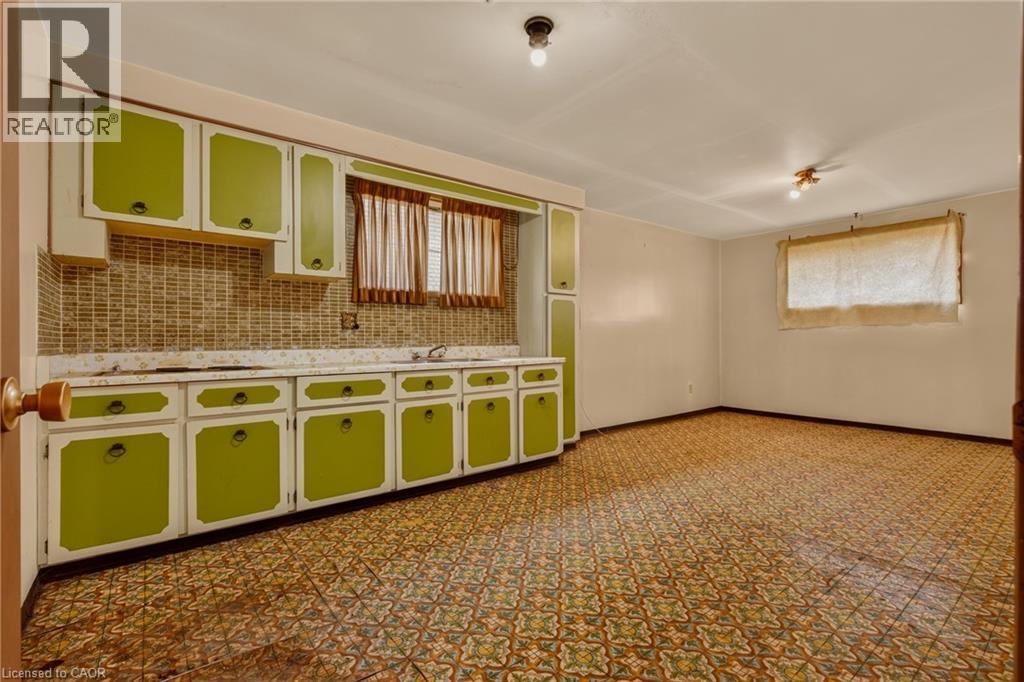 34 Windrush Crescent, Hamilton, ON