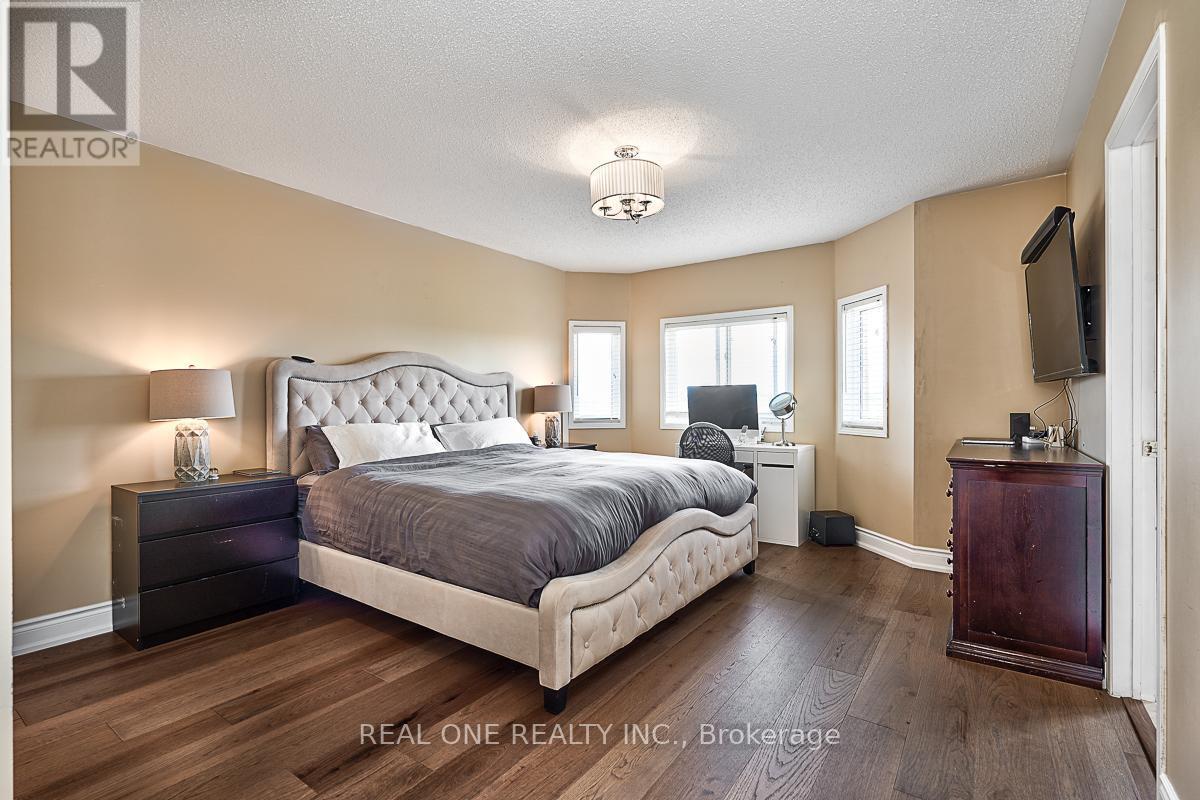 5881 Blue Spruce Avenue, Burlington, ON