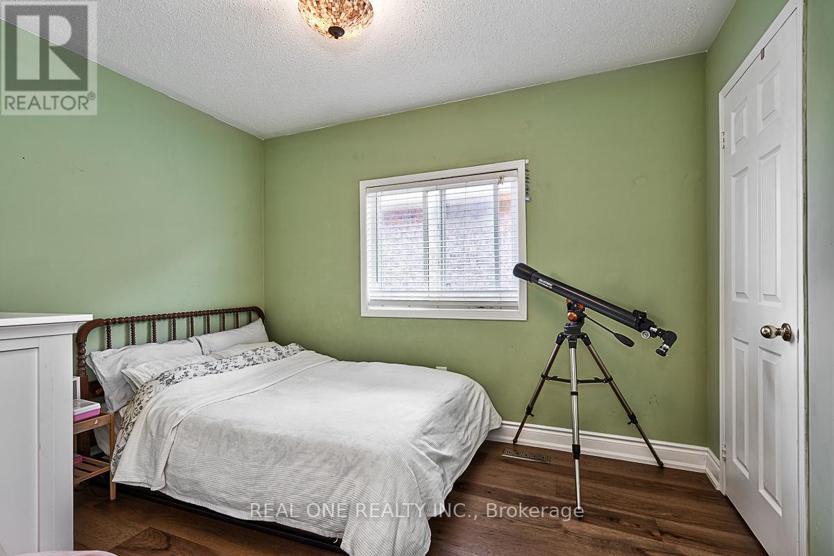 5881 Blue Spruce Avenue, Burlington, ON