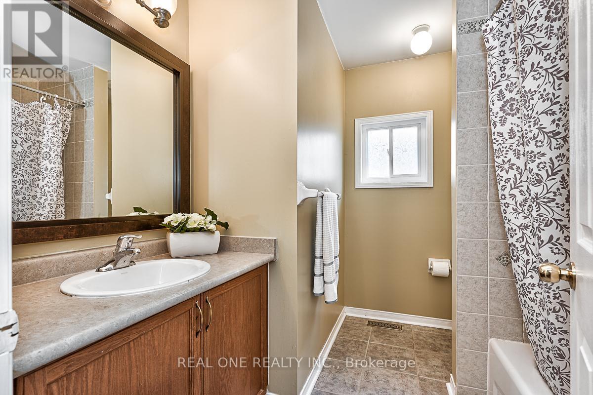 5881 Blue Spruce Avenue, Burlington, ON