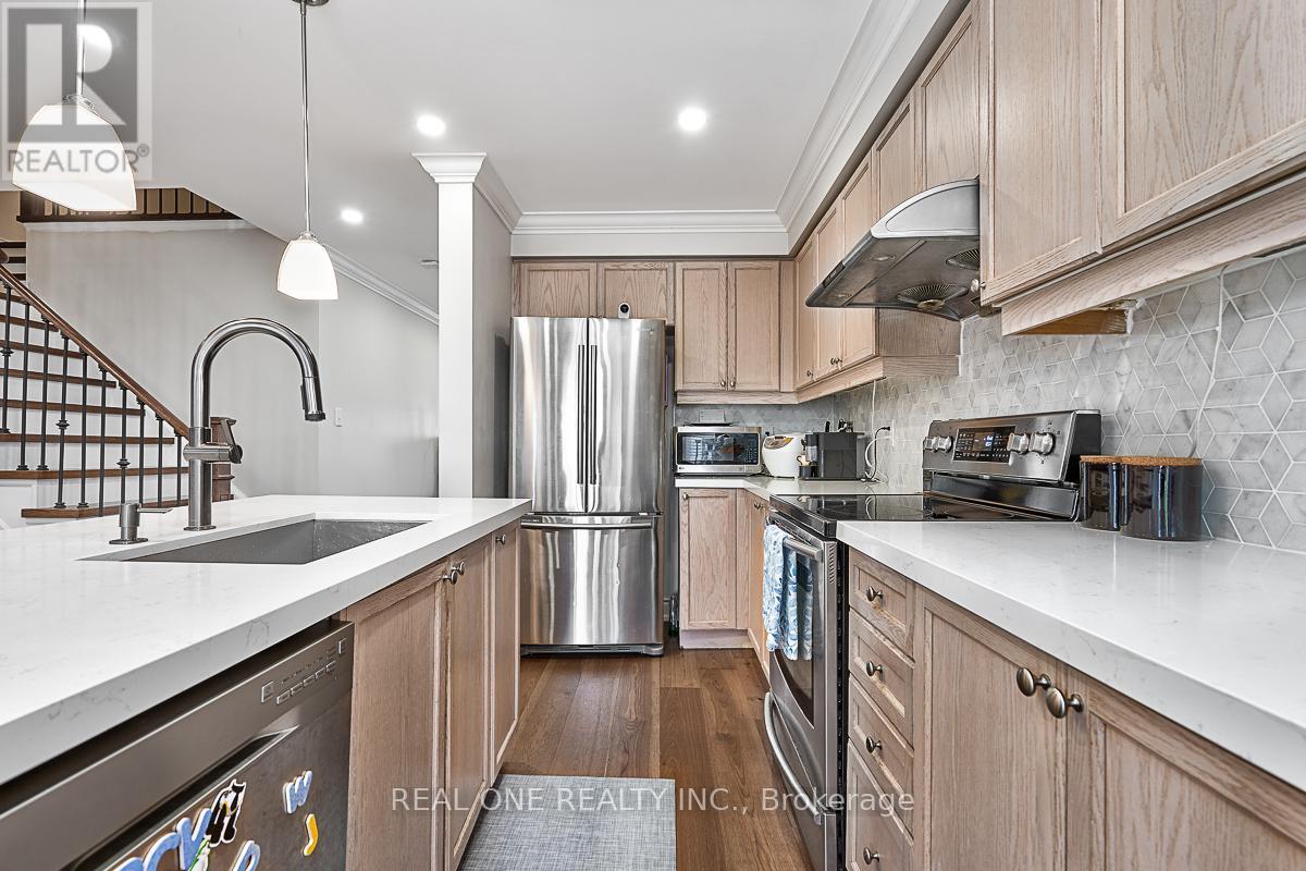 5881 Blue Spruce Avenue, Burlington, ON