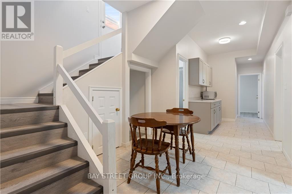 66 Ewen Road, Hamilton, ON