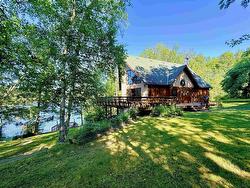 60 Campbell Road Kenora, ON P9N 4N3