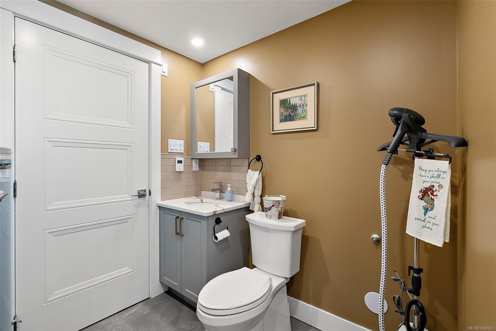 2485 Orchard Ave, Sidney, BC