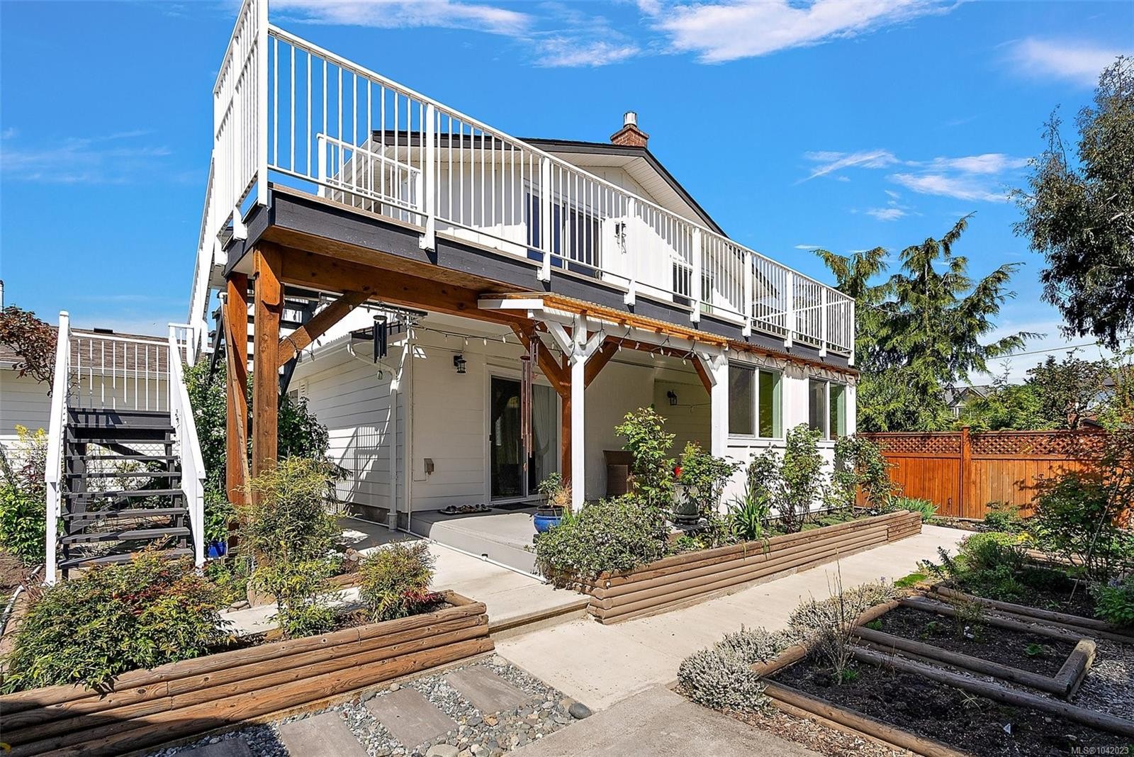 2485 Orchard Ave, Sidney, BC