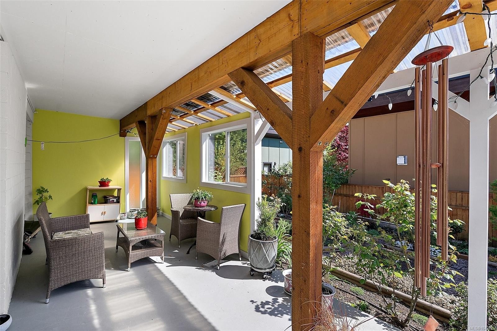 2485 Orchard Ave, Sidney, BC