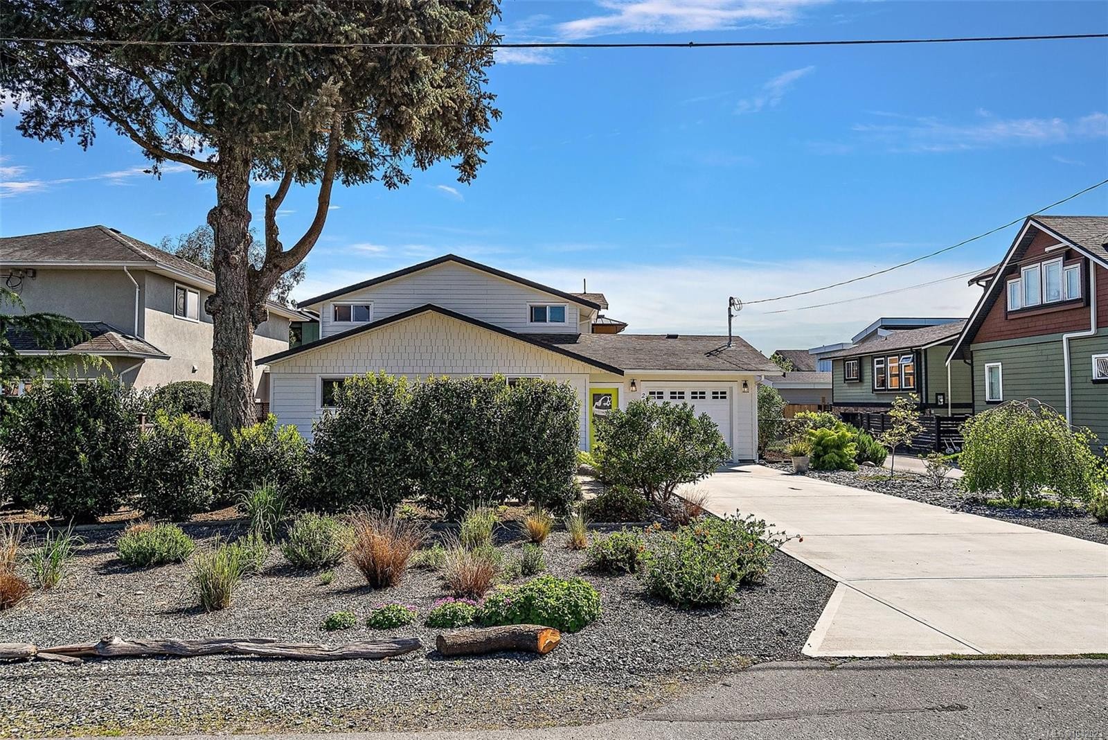 2485 Orchard Ave, Sidney, BC