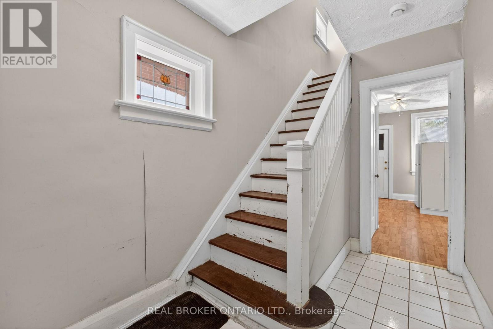 271 Manor Road E, Toronto, ON