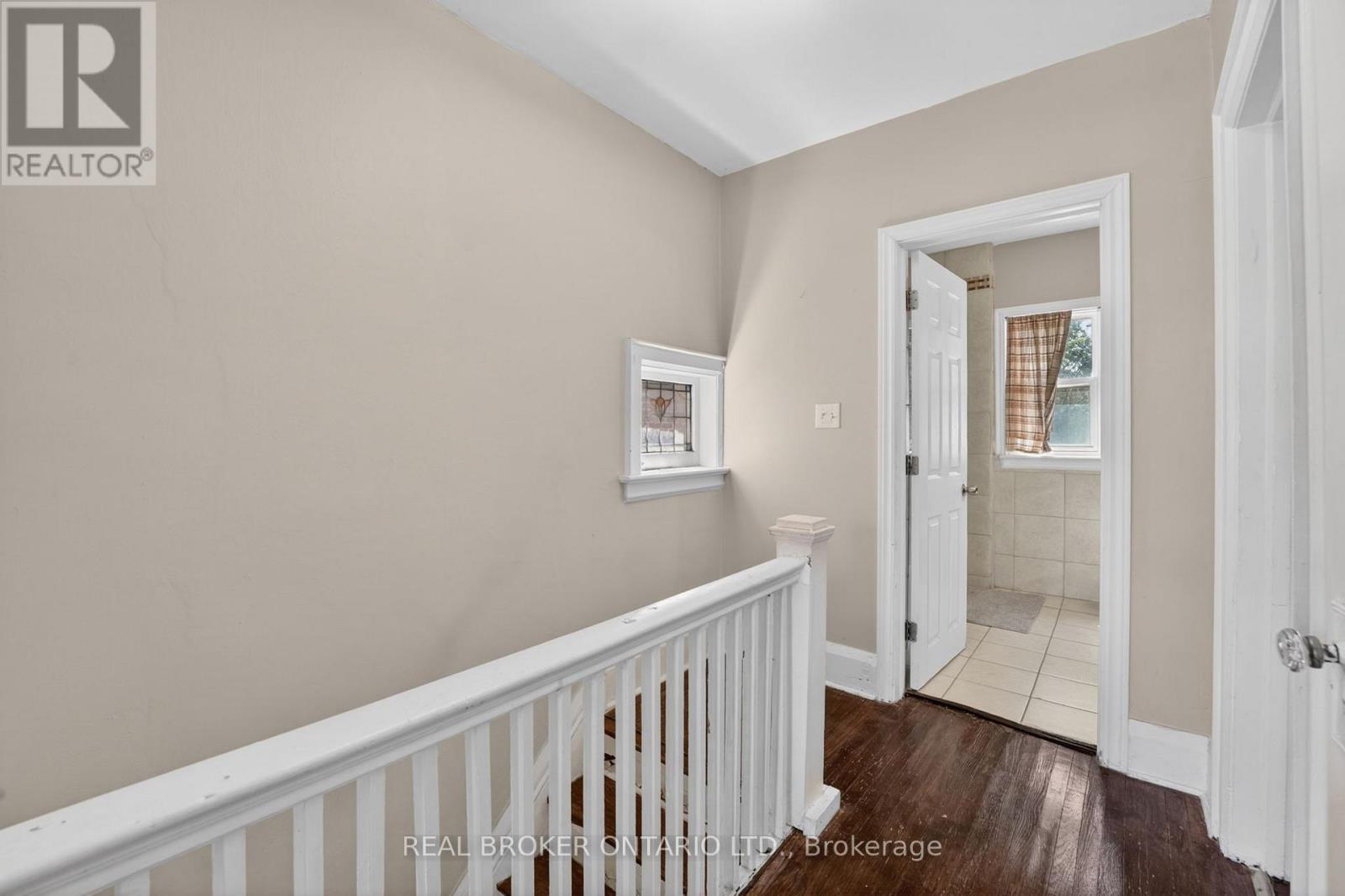 271 Manor Road E, Toronto, ON