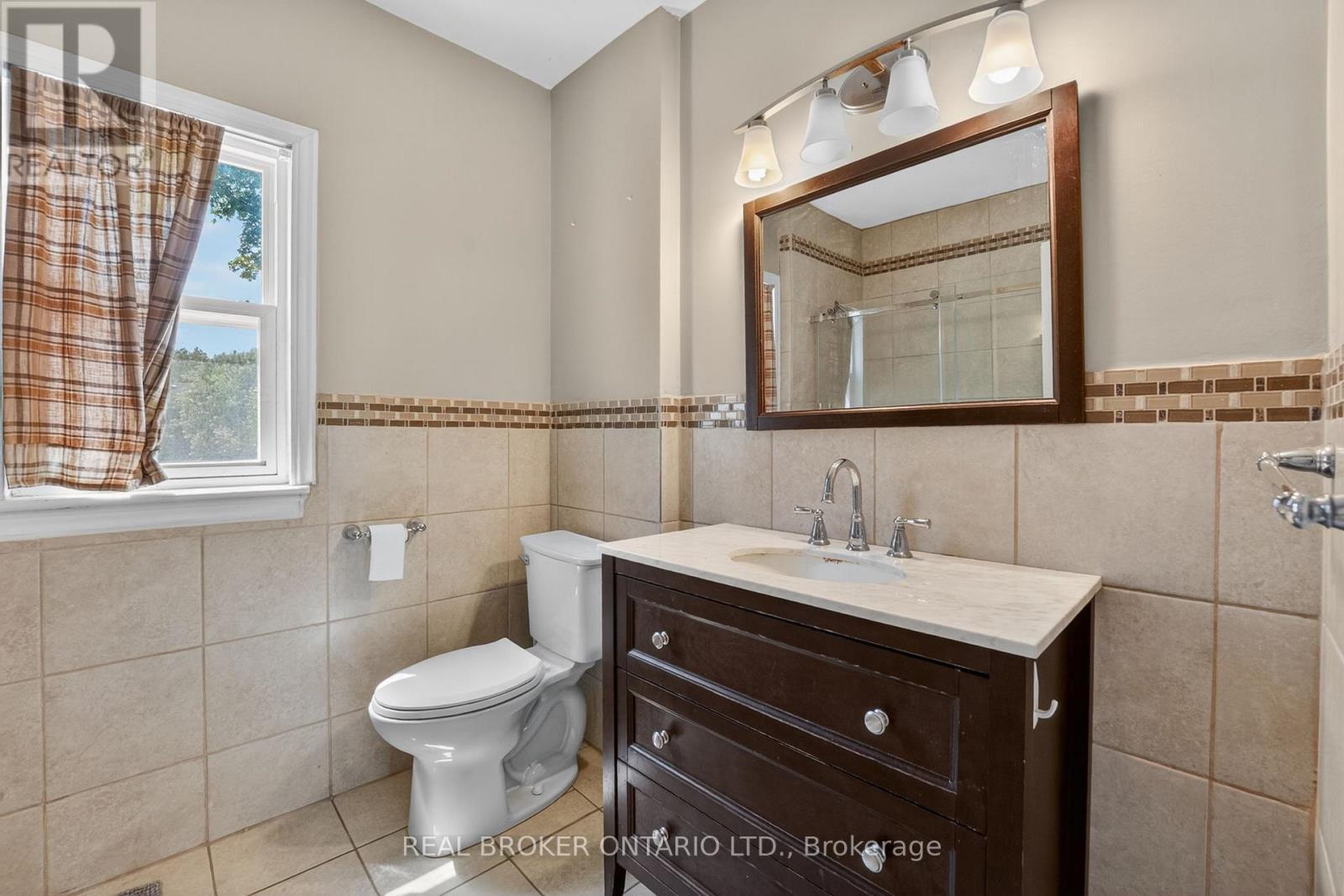 271 Manor Road E, Toronto, ON