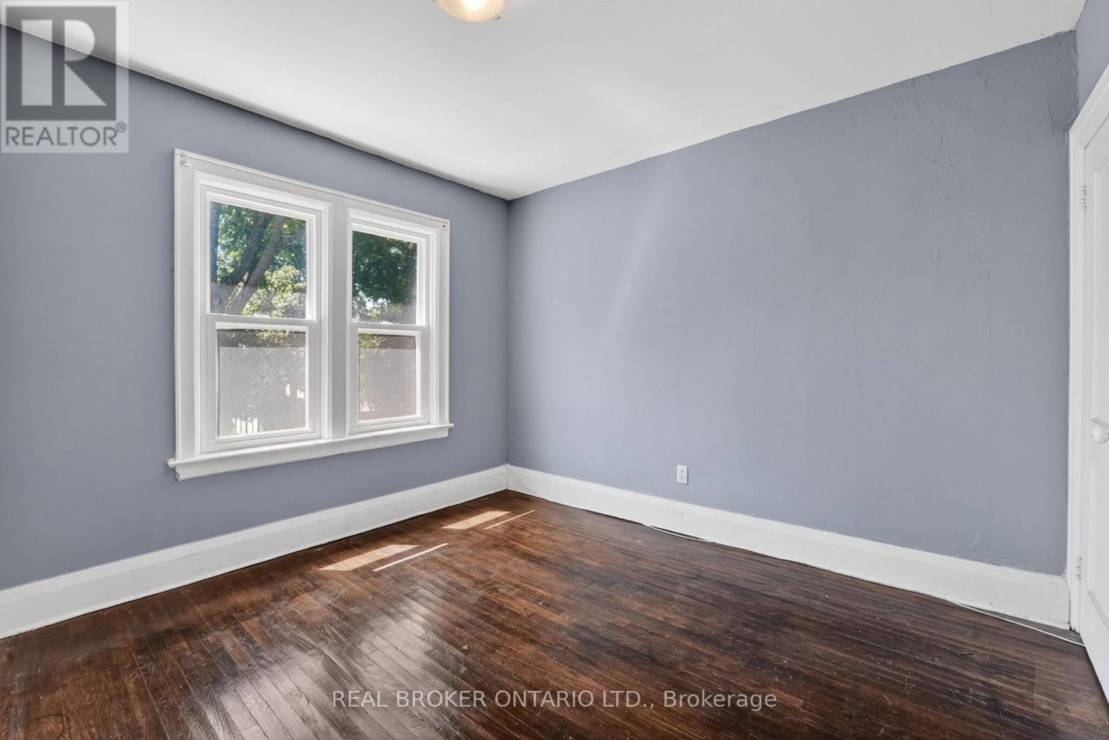 271 Manor Road E, Toronto, ON