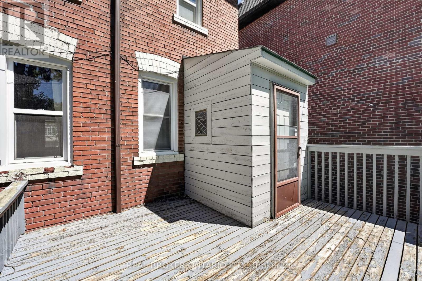 271 Manor Road E, Toronto, ON