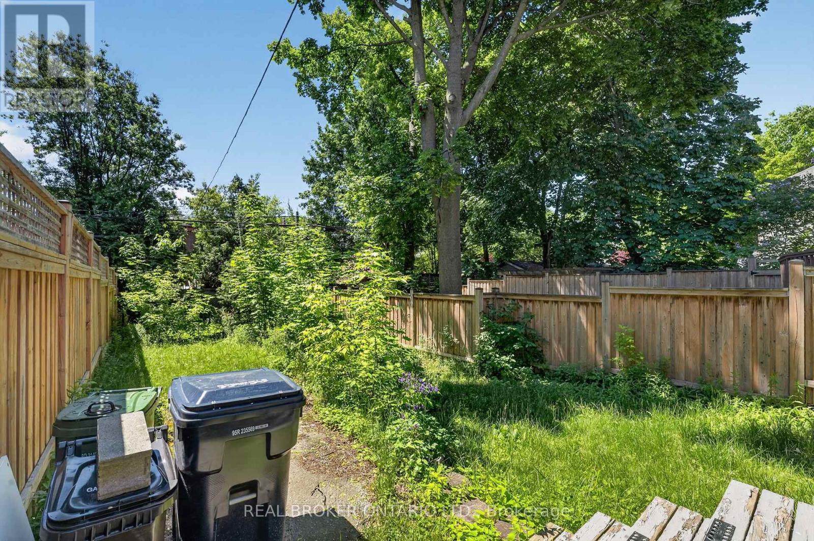 271 Manor Road E, Toronto, ON