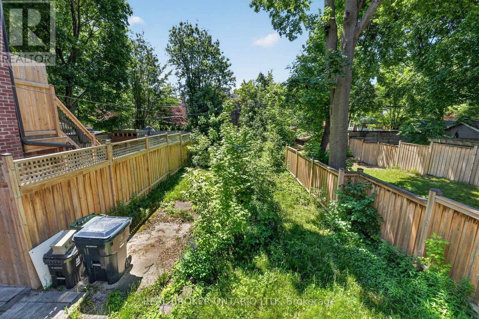 271 Manor Road E, Toronto, ON