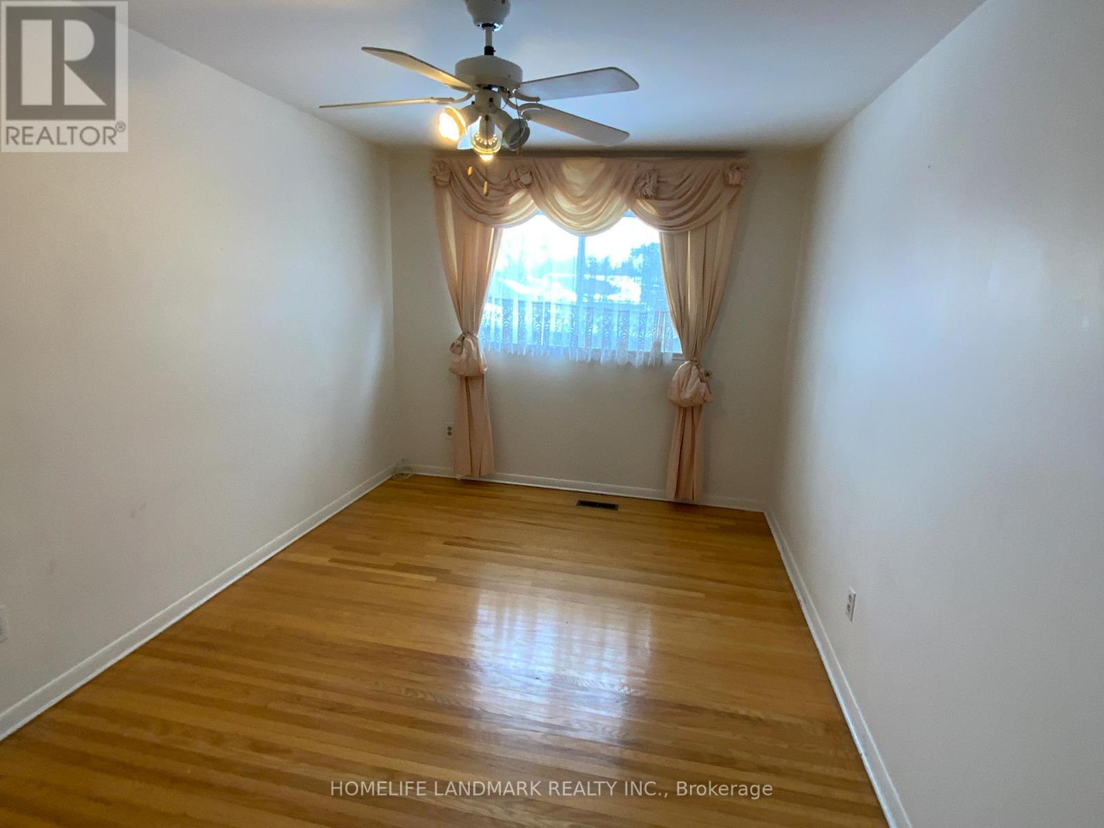 2293 Delkus Crescent, Mississauga, ON