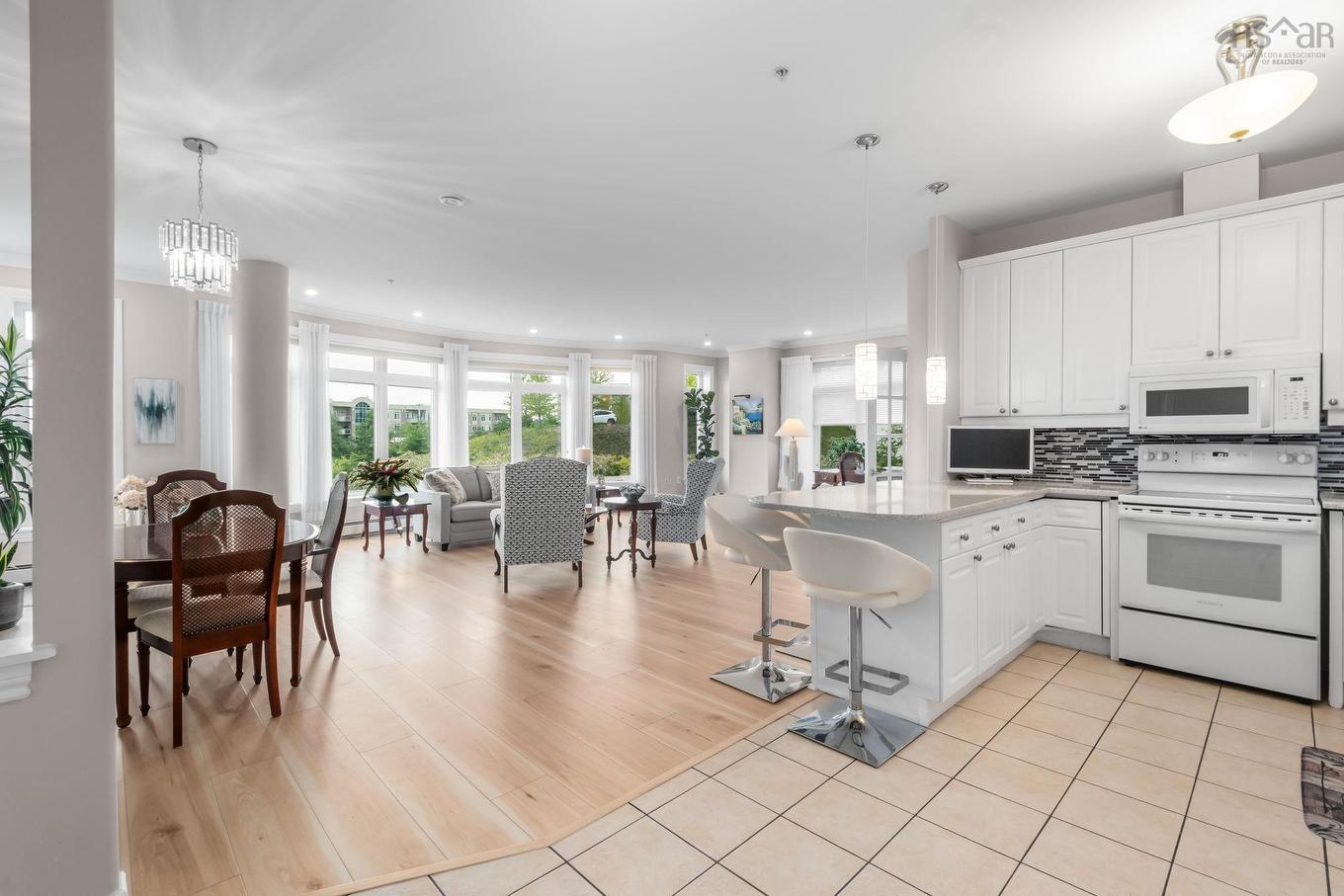 303 94 Bedros Lane, Halifax, NS - Indoor Photo Showing Kitchen