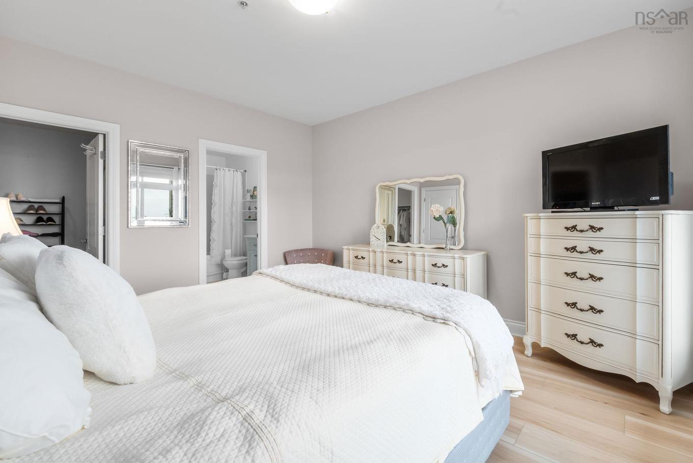 303 94 Bedros Lane, Halifax, NS - Indoor Photo Showing Bedroom