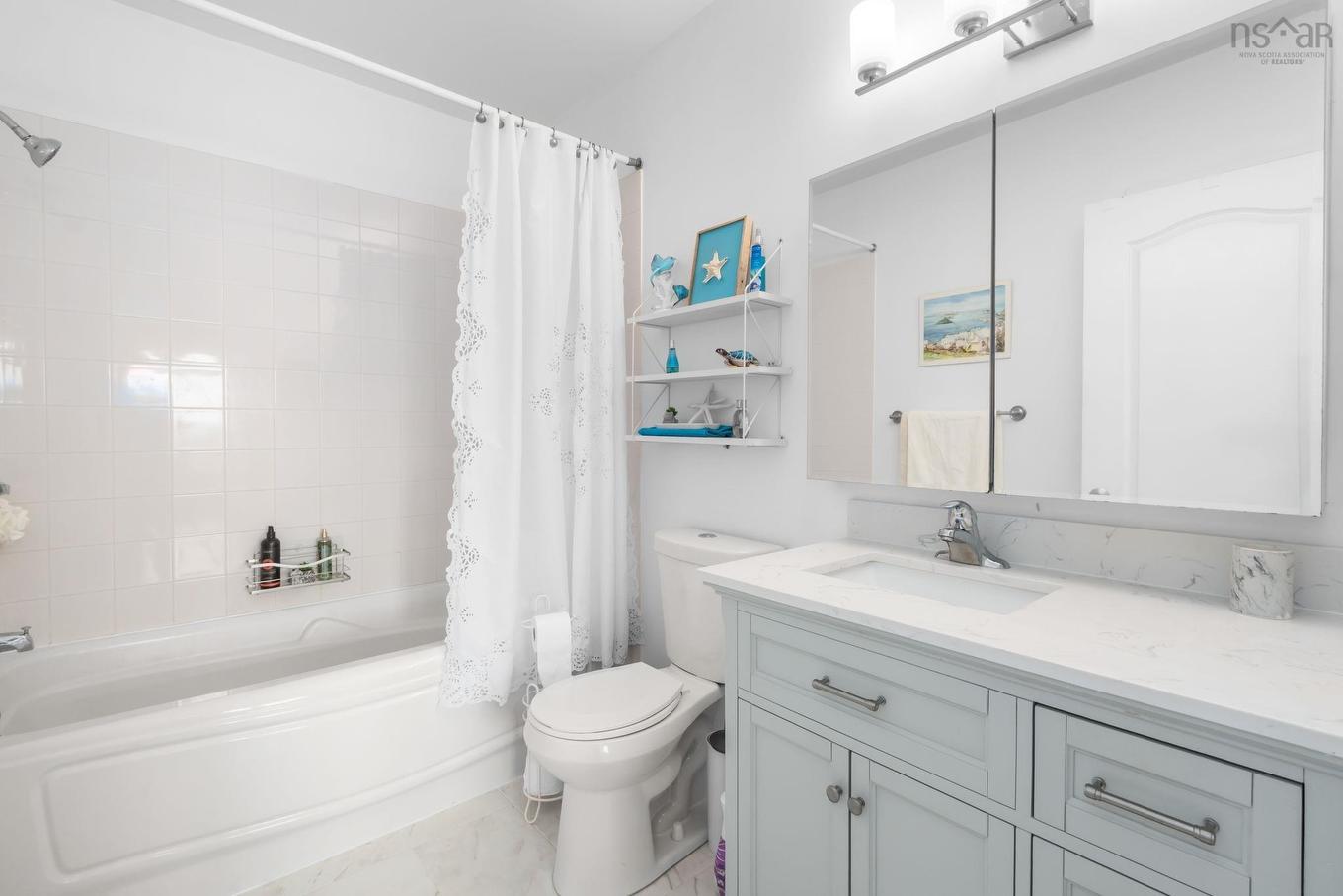 303 94 Bedros Lane, Halifax, NS - Indoor Photo Showing Bathroom