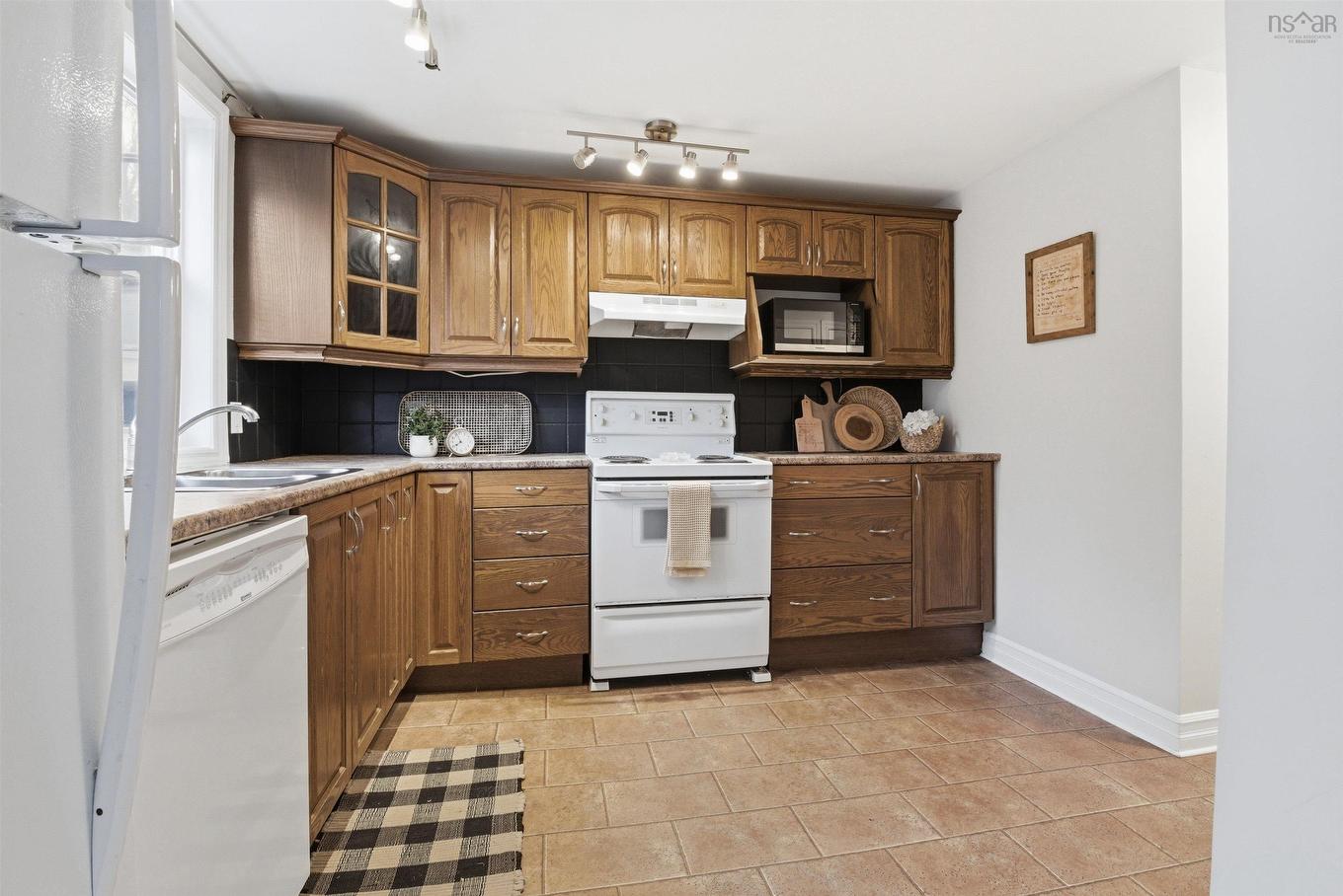 9 Maplewood Drive, Halifax, NS