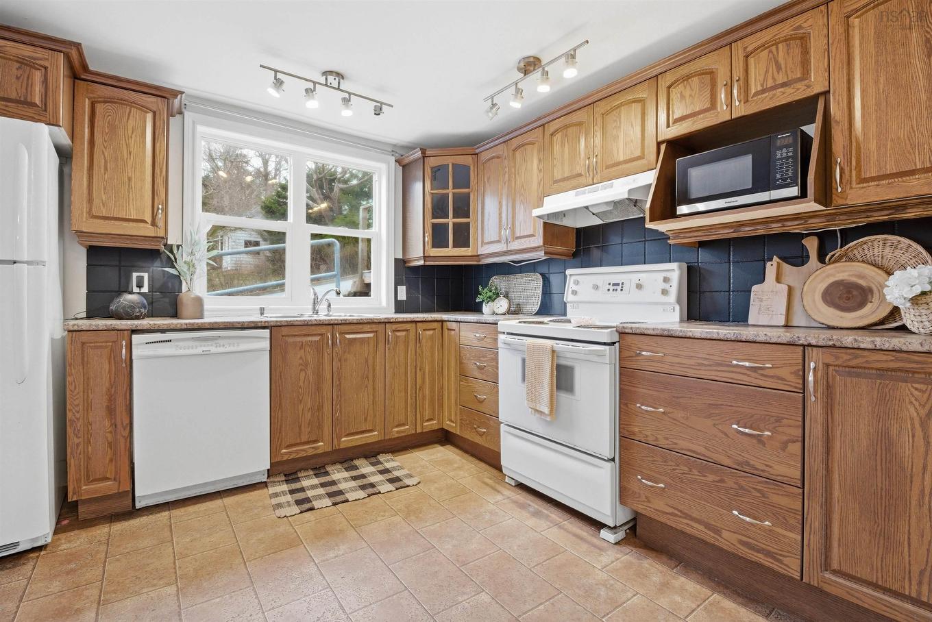 9 Maplewood Drive, Halifax, NS
