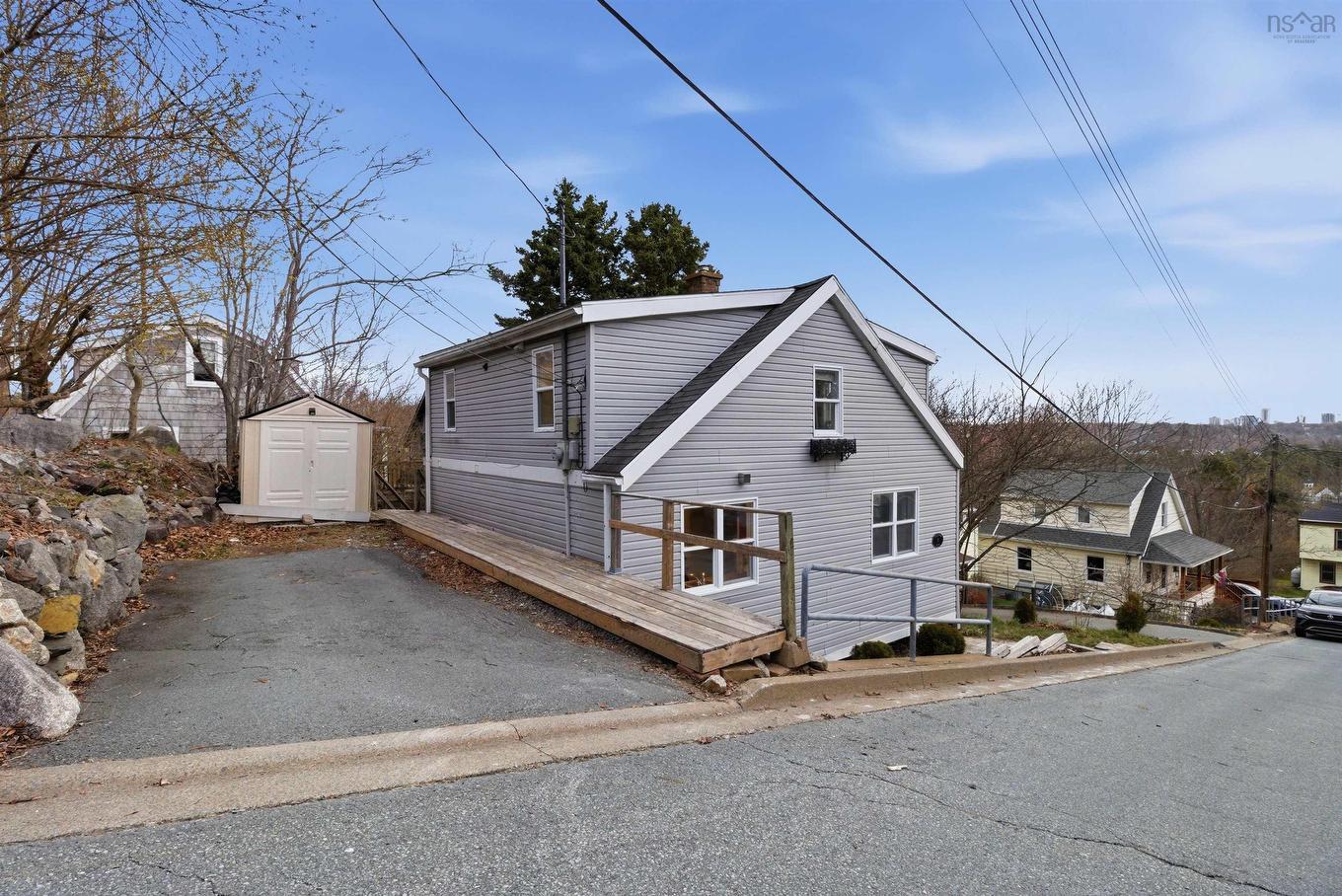 9 Maplewood Drive, Halifax, NS