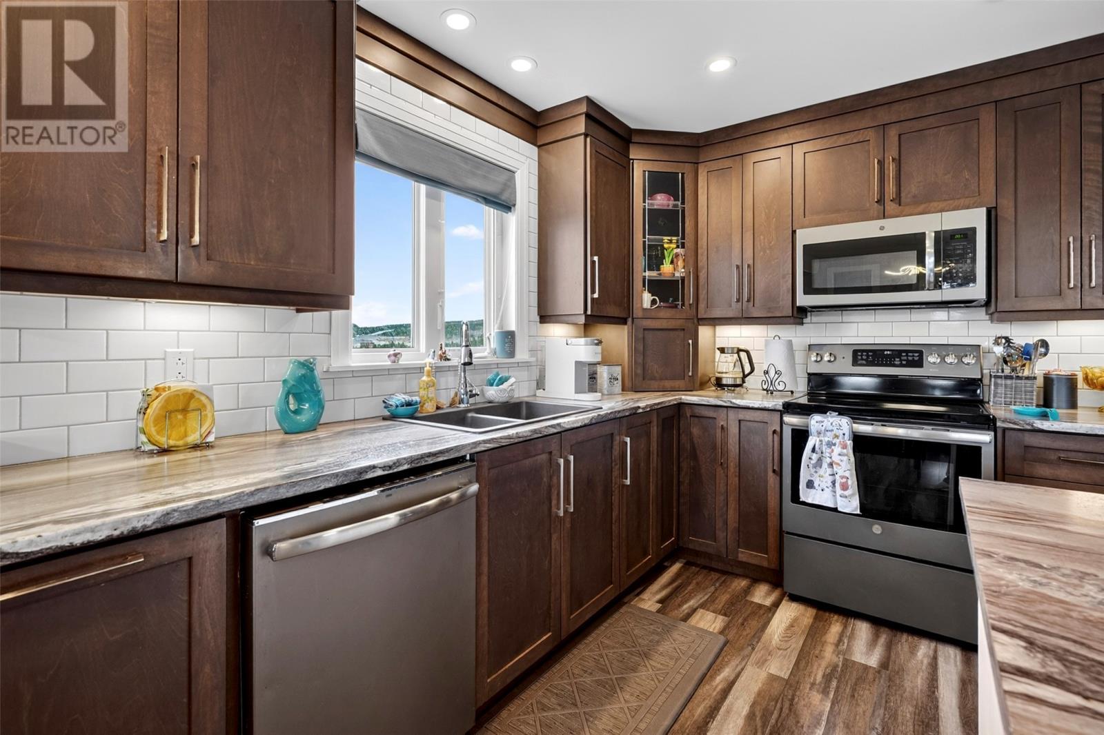 Upper level open concept - 46 Remembrance Loop, Carbonear, NL