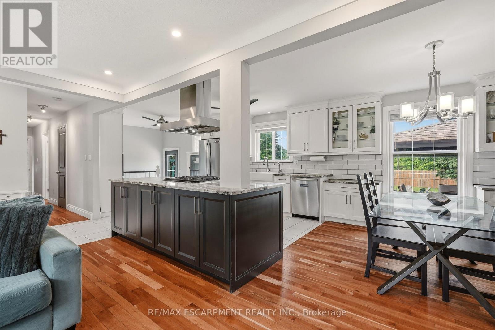 18 Fireside Drive, Hamilton, ON