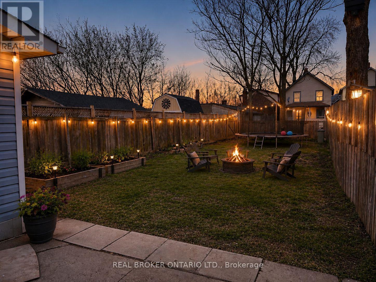 5 Rowanwood Street, Hamilton, ON