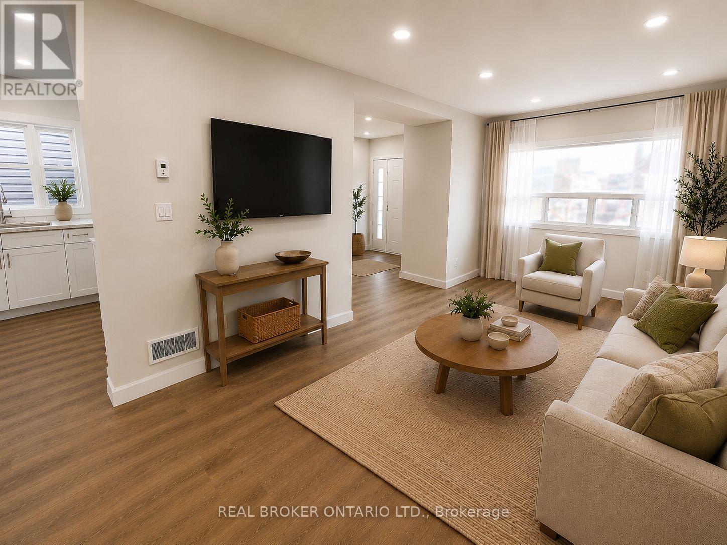 5 Rowanwood Street, Hamilton, ON