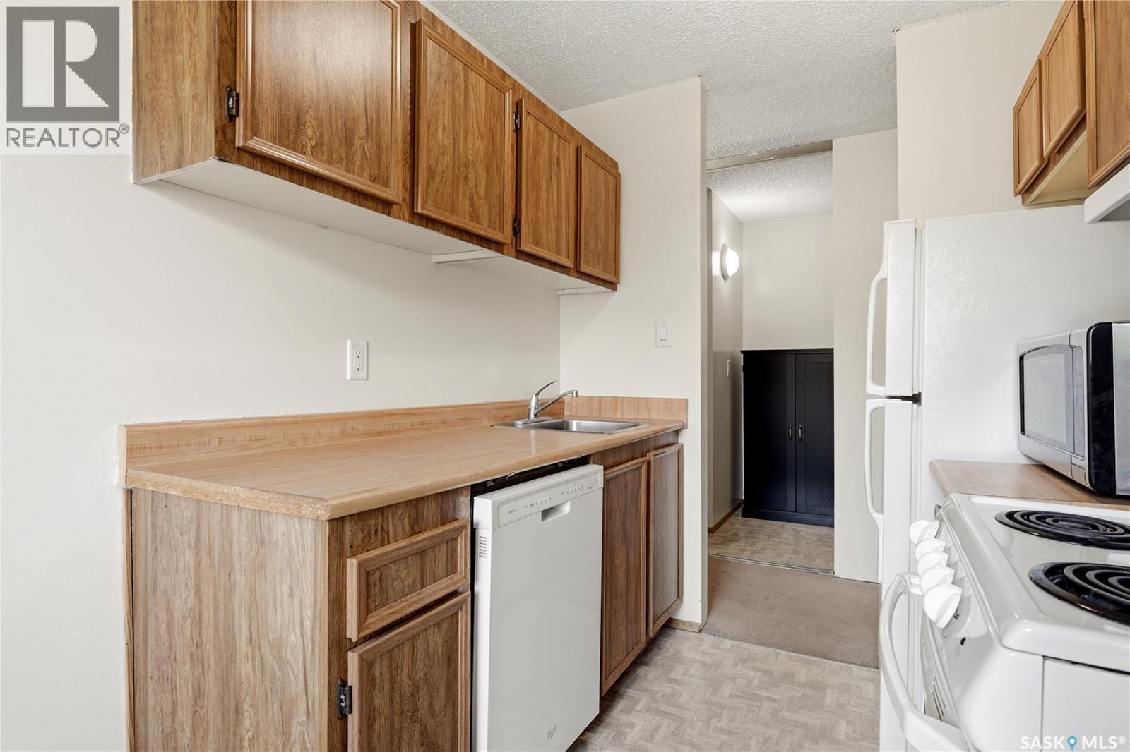 203 15 Alport Crescent, Regina, SK