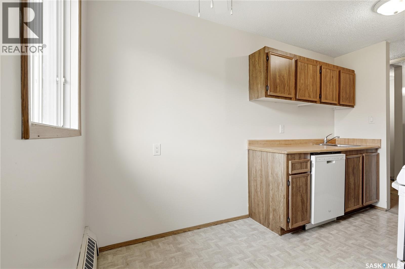 203 15 Alport Crescent, Regina, SK