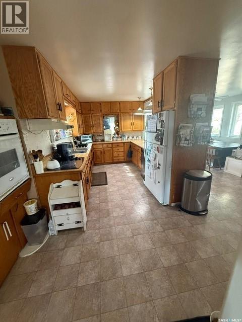 60 Railway Avenue, Redvers, SK
