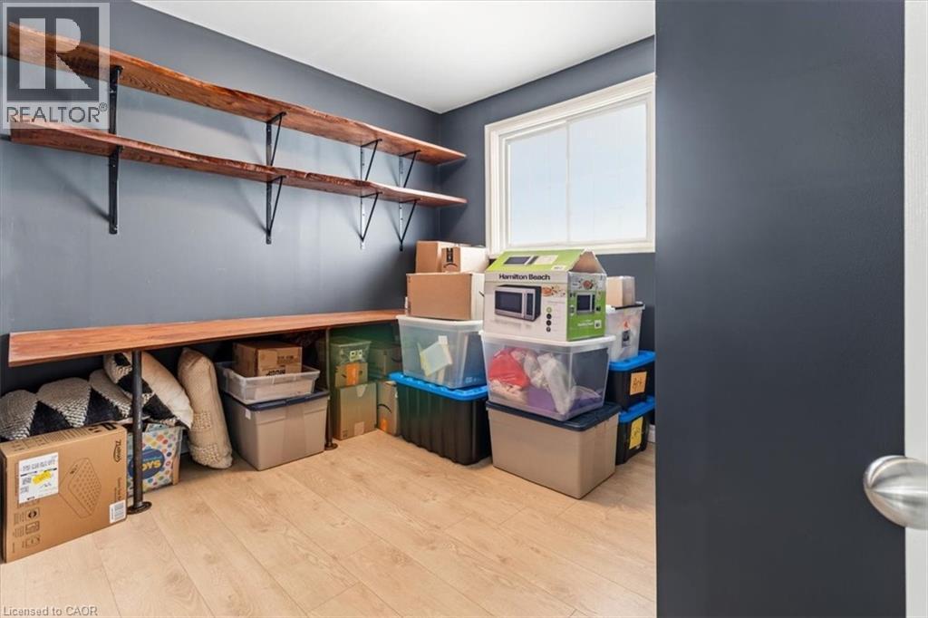 2nd bedroom (shelving can be removed by seller) - 29 Wexford Avenue N, Hamilton, ON - Indoor