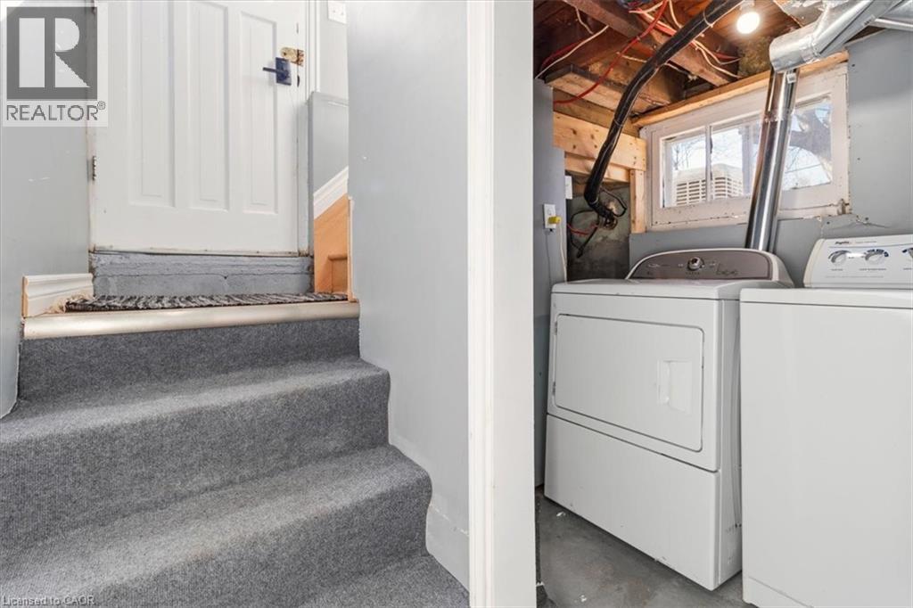 Laundry, separate from both upstairs and downstairs units - 29 Wexford Avenue N, Hamilton, ON - Indoor Photo Showing Laundry Room