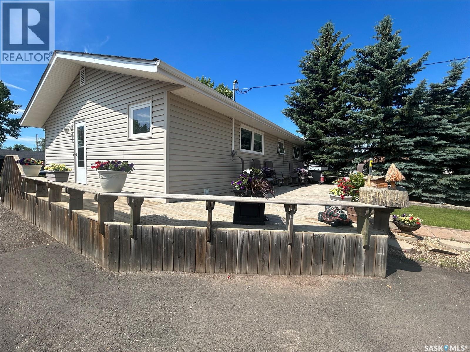 132 Churchill Avenue, Coronach, SK