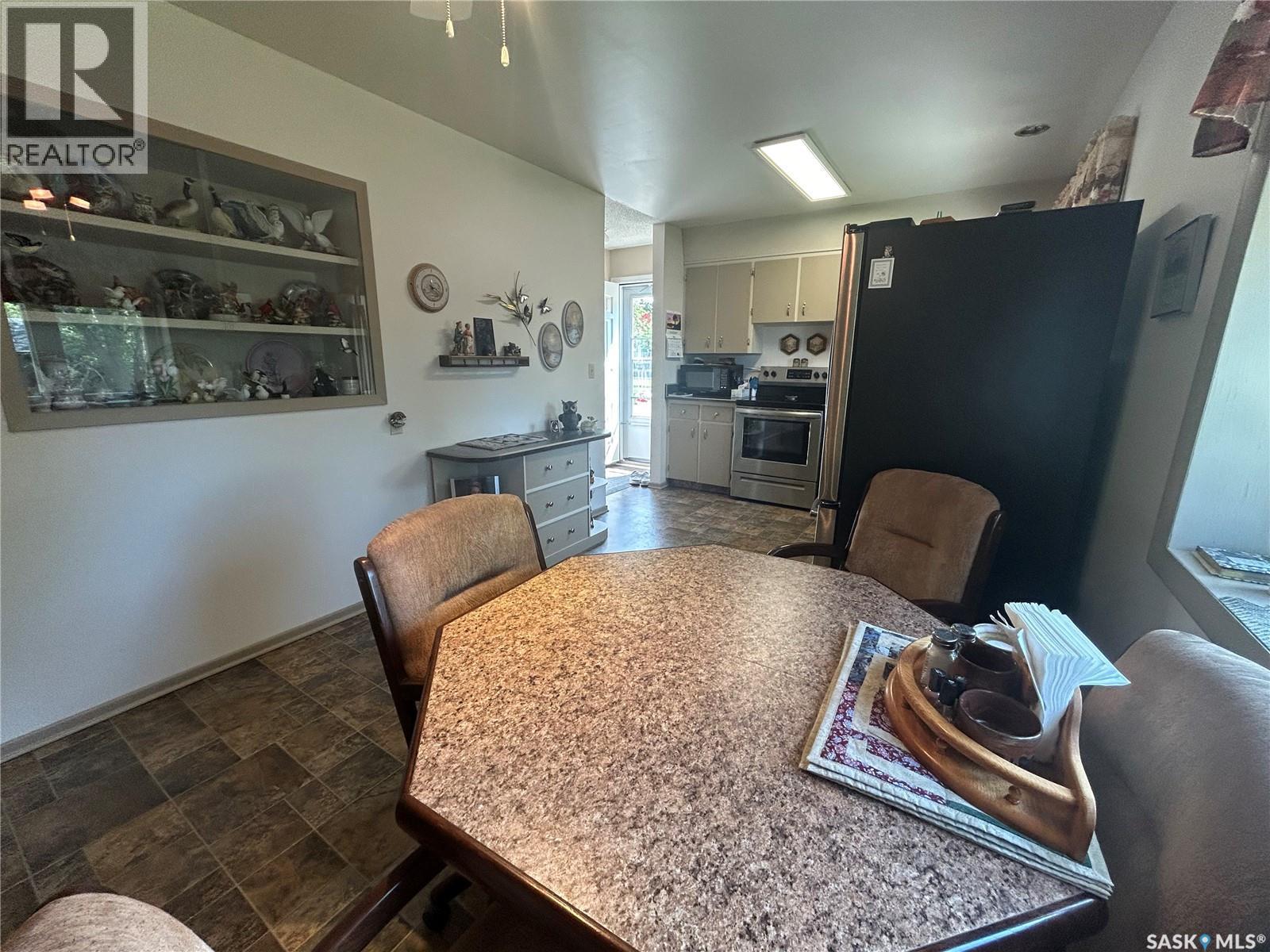132 Churchill Avenue, Coronach, SK