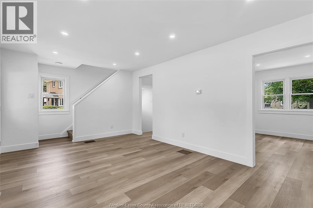 2123 Secord, Windsor, ON - Indoor Photo Showing Other Room