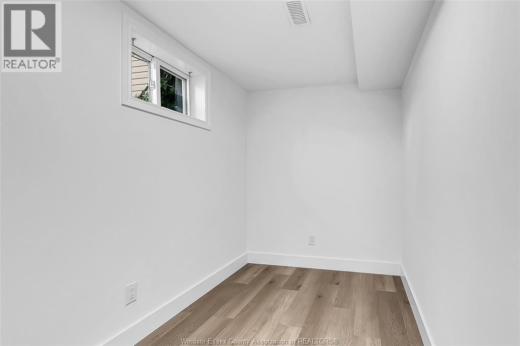2123 Secord, Windsor, ON - Indoor Photo Showing Other Room
