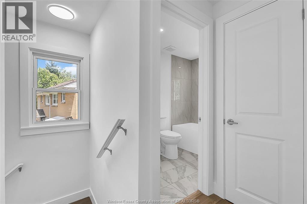2123 Secord, Windsor, ON - Indoor