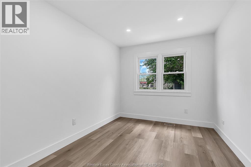 2123 Secord, Windsor, ON - Indoor Photo Showing Other Room
