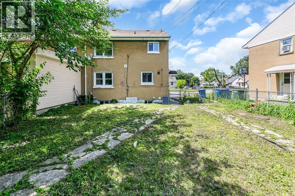 2123 Secord, Windsor, ON - Outdoor