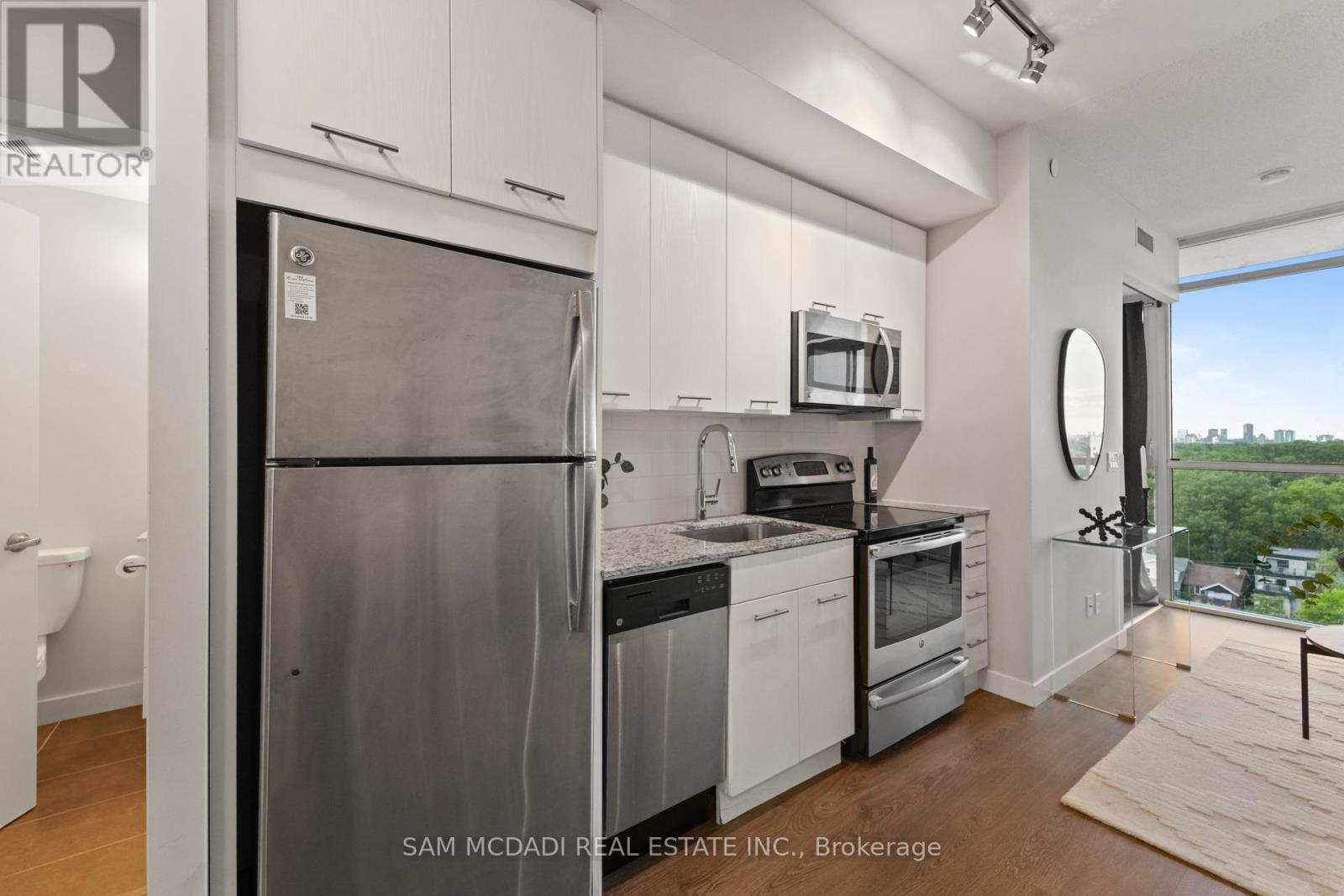 903 - 2055 Danforth Avenue, Toronto, ON