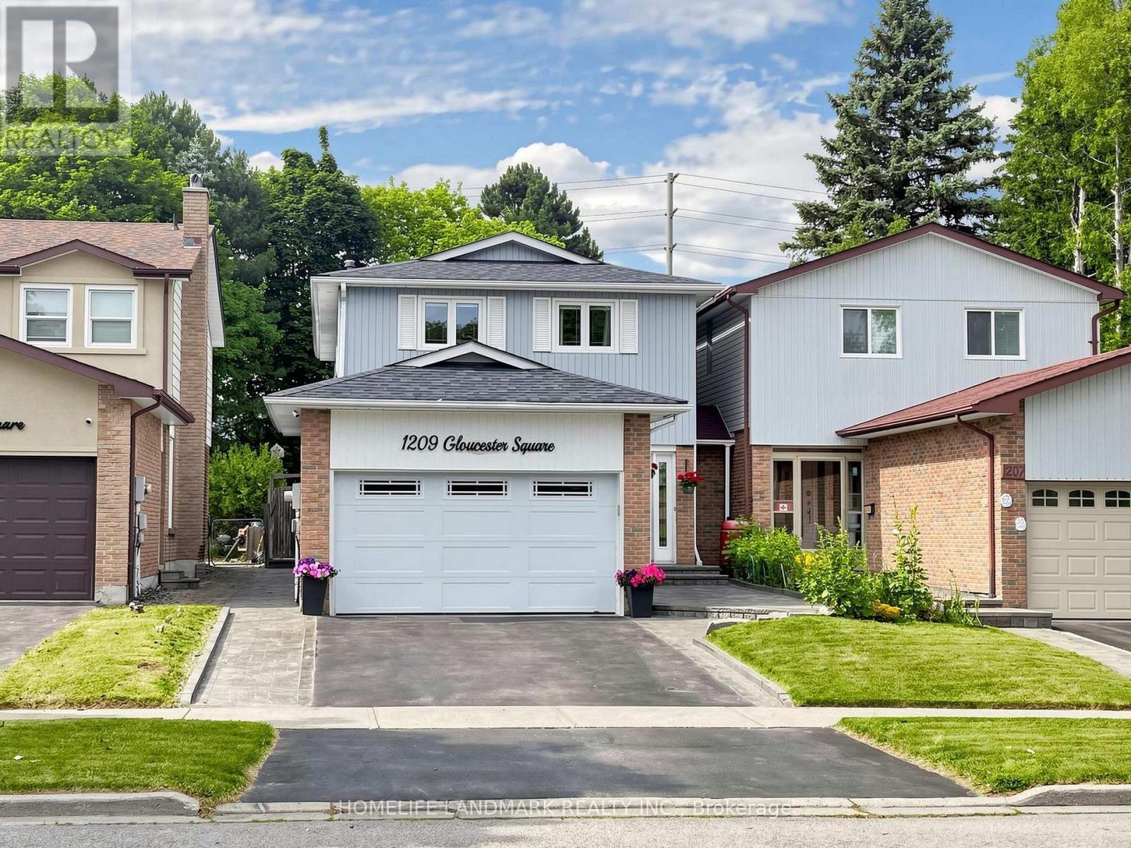 1209 Gloucester Square, Pickering, ON