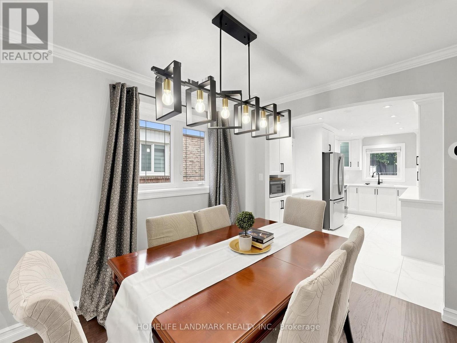 1209 Gloucester Square, Pickering, ON